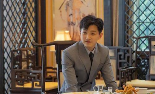 娱乐吃瓜范世錡,娱乐圈的“吃瓜达人”，揭秘明星幕后故事